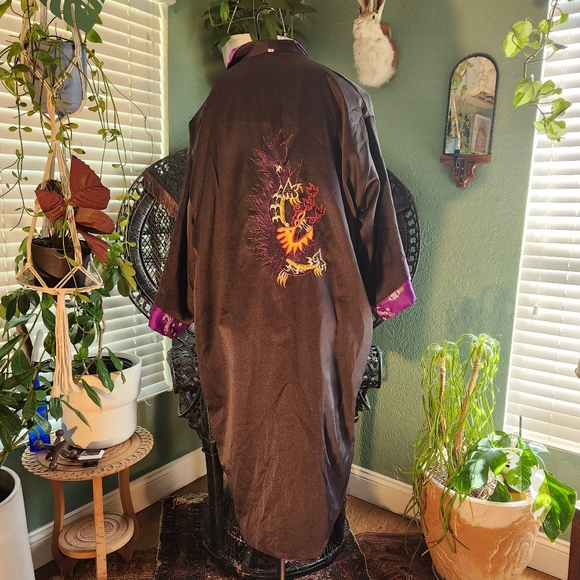 Robe - Picture 7 of 7